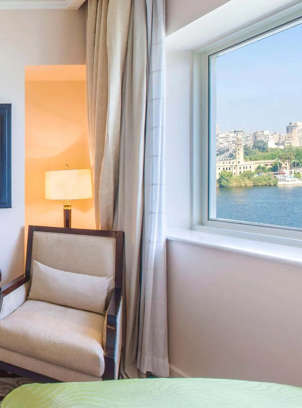 TWIN DELUXE Room, Kempinski Nile Hotel Garden City Cairo, Cairo