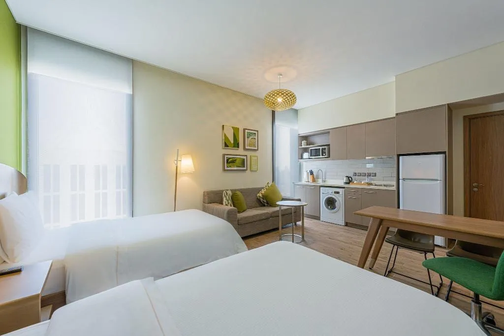 Room, Element Me’aisam, Dubai