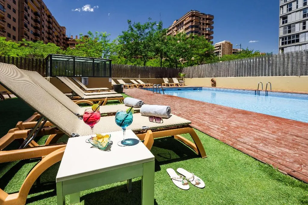 Pool, Innside Valencia Oceanic, Valencia