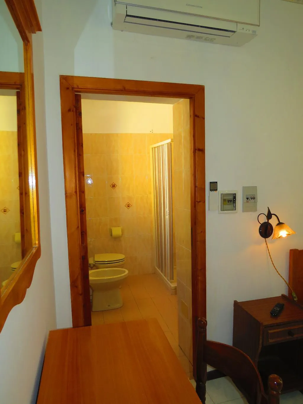 DOUBLE ONE BEDROOM ONE BATHROOM Room, Casa Vittorio, Catania