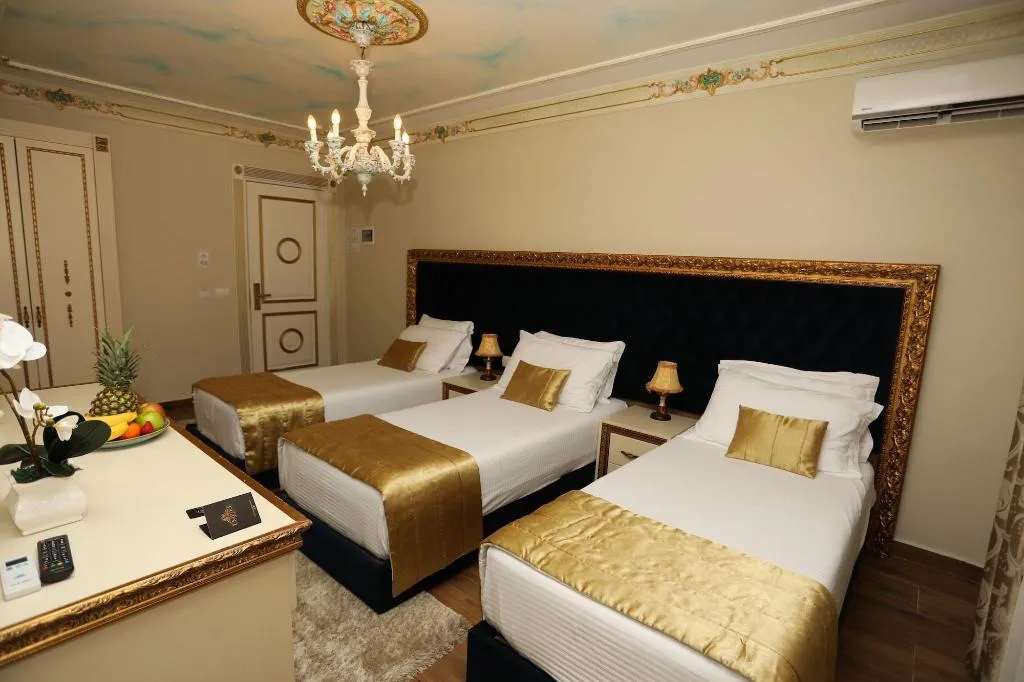 Room, Empire Hotel, Durres