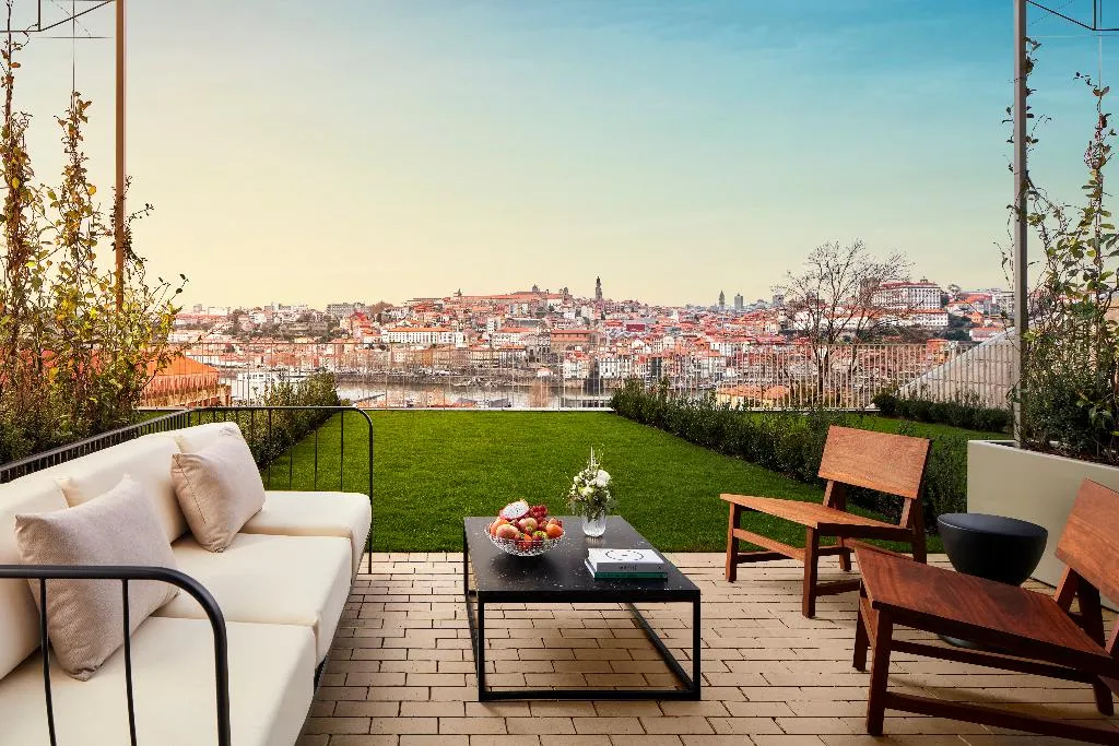 SUITE WITH TERRACE Room, Tivoli Kopke Porto Gaia Hotel, Porto