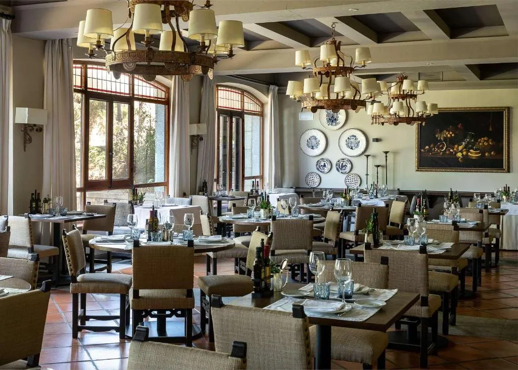 Restaurant, Parador de Avila, Madrid
