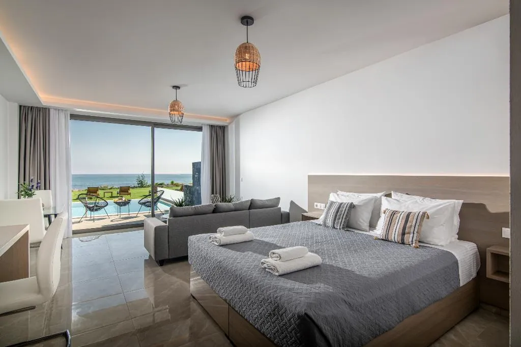 JUNIOR SUITE WITH PRIVATE POOL Room, Ebenus Suites "by Checkin", Crete