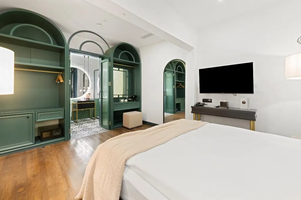 Room DELUXE ONE BEDROOM Room, Belmondo Suites Old Town Antalya, Antalya