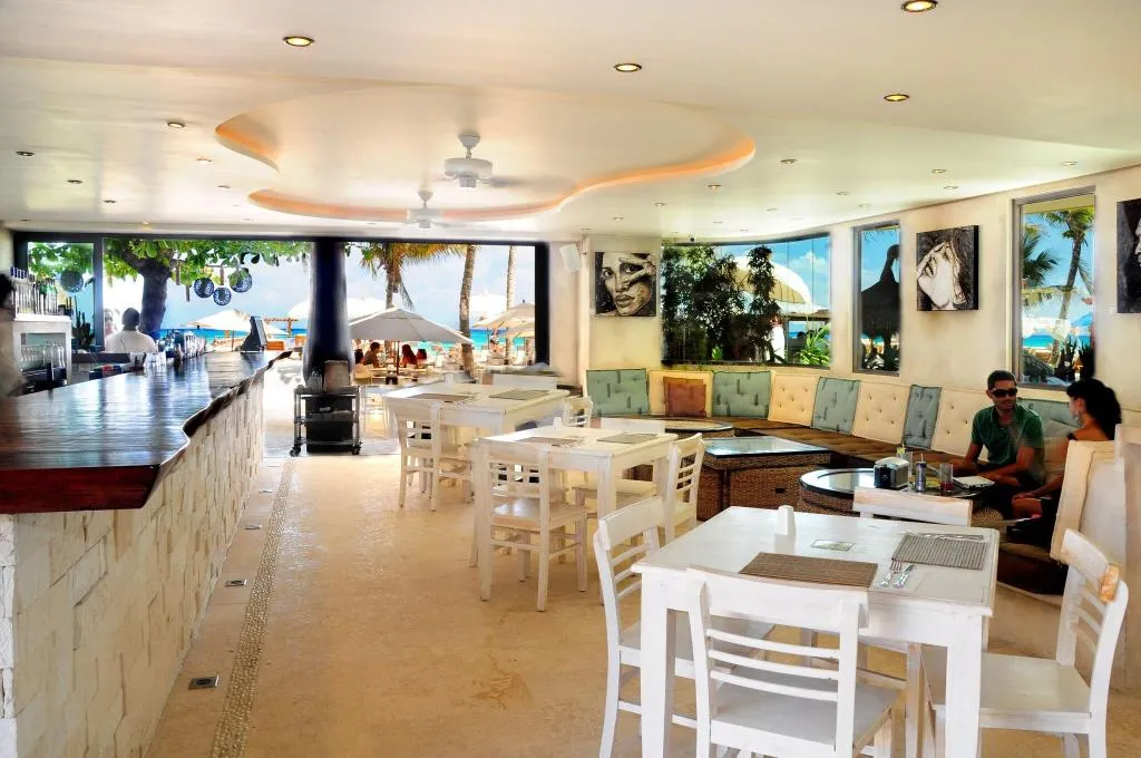 Restaurant, El Taj Ocean Front and Beachside Condo Hotel, Playa Del Carmen
