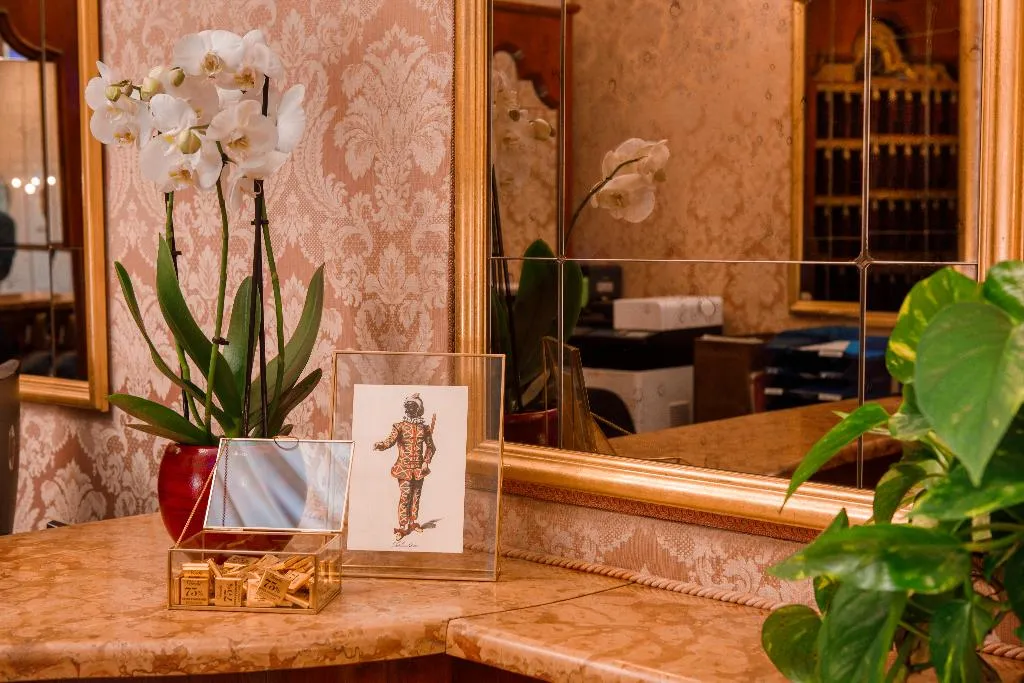 Lobby, Colombina, Venice