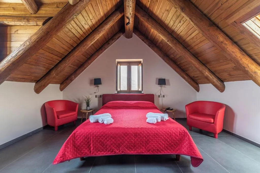 Room, Antichi Orti Del Sole, Naples