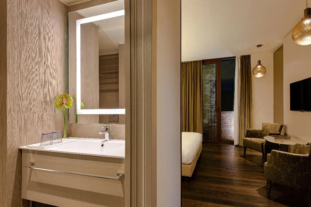 Room STANDARD Room, Hyatt Centric Murano Venice, Venice