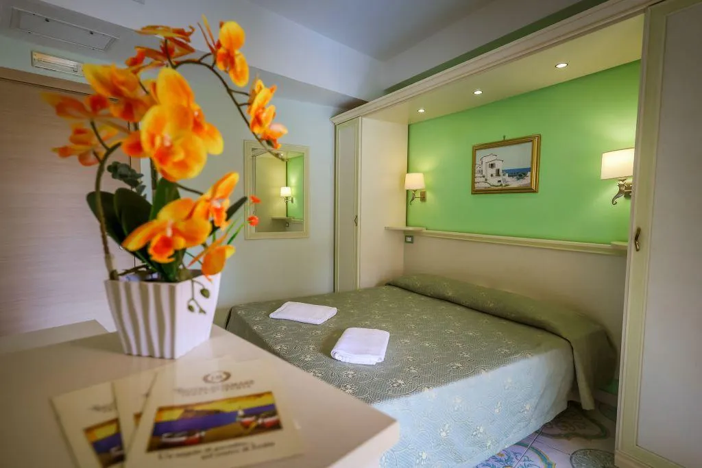 DOUBLE WITH BALCONY Room, Hotel Rivamare, Naples