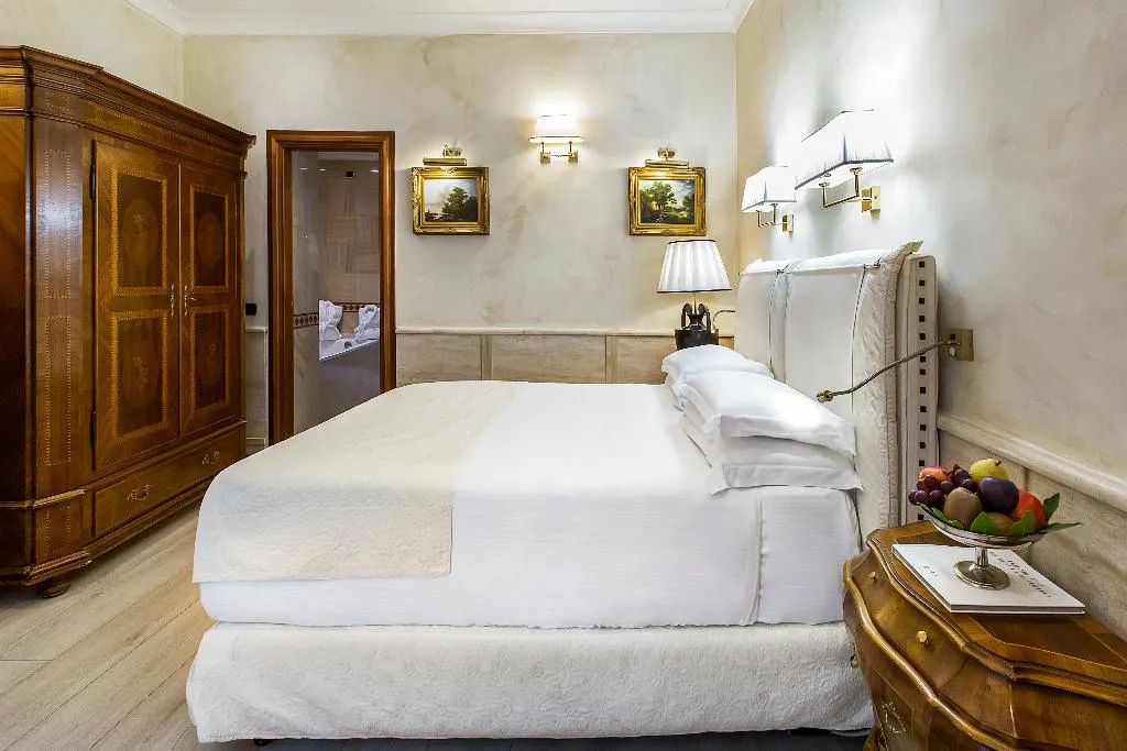 DOUBLE ANNEX Room, Hotel Barocco, Rome
