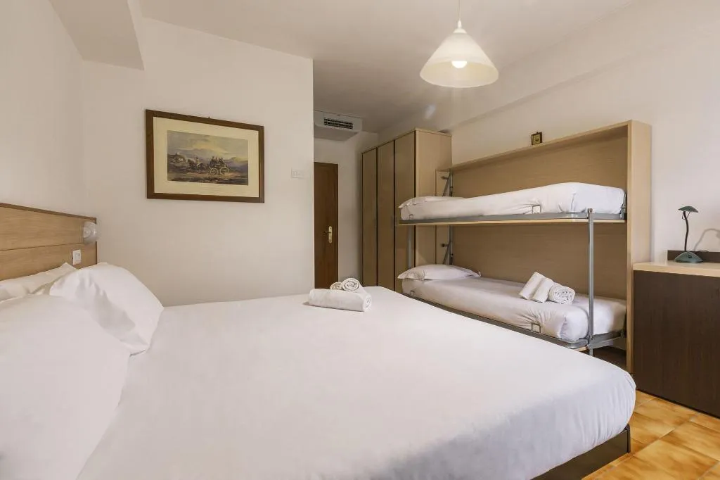 Room, Catignano Hotel Ristorante, Umbria