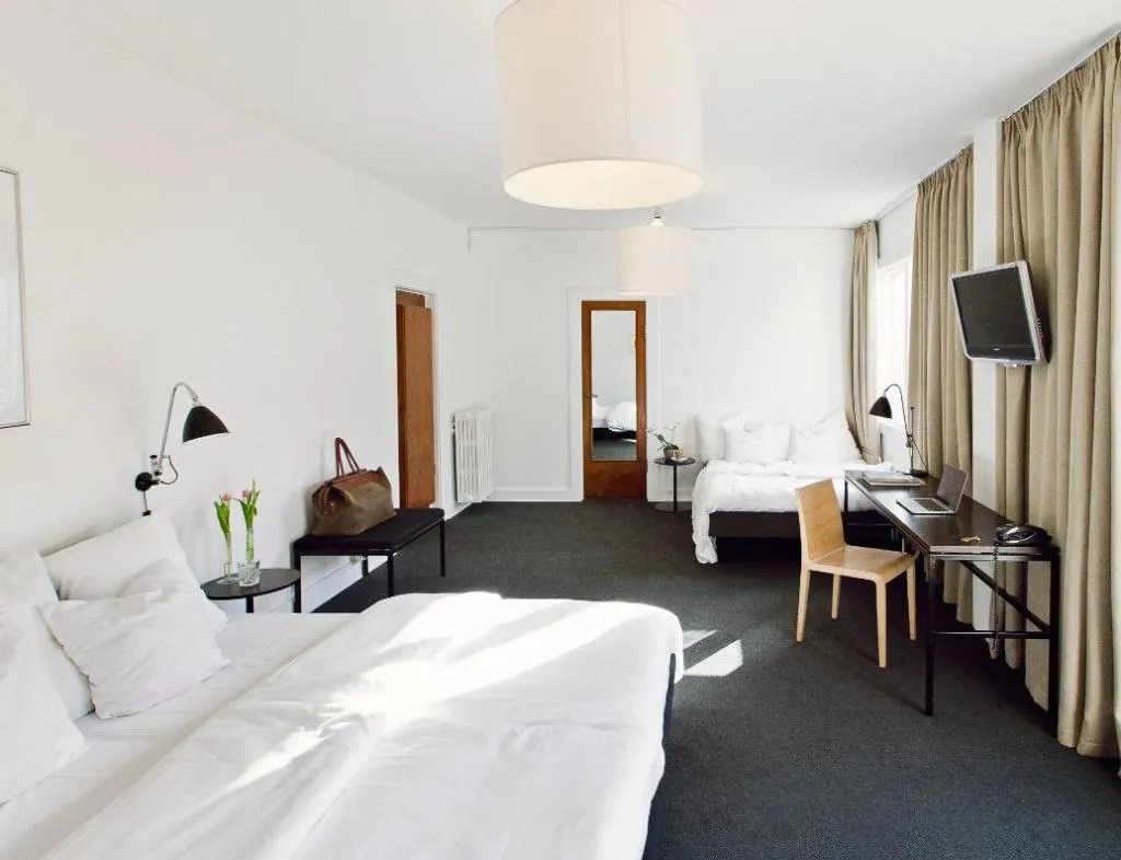FAMILY ROOM STANDARD Room, Hotel Astoria BW Signature Collection, Copenhagen