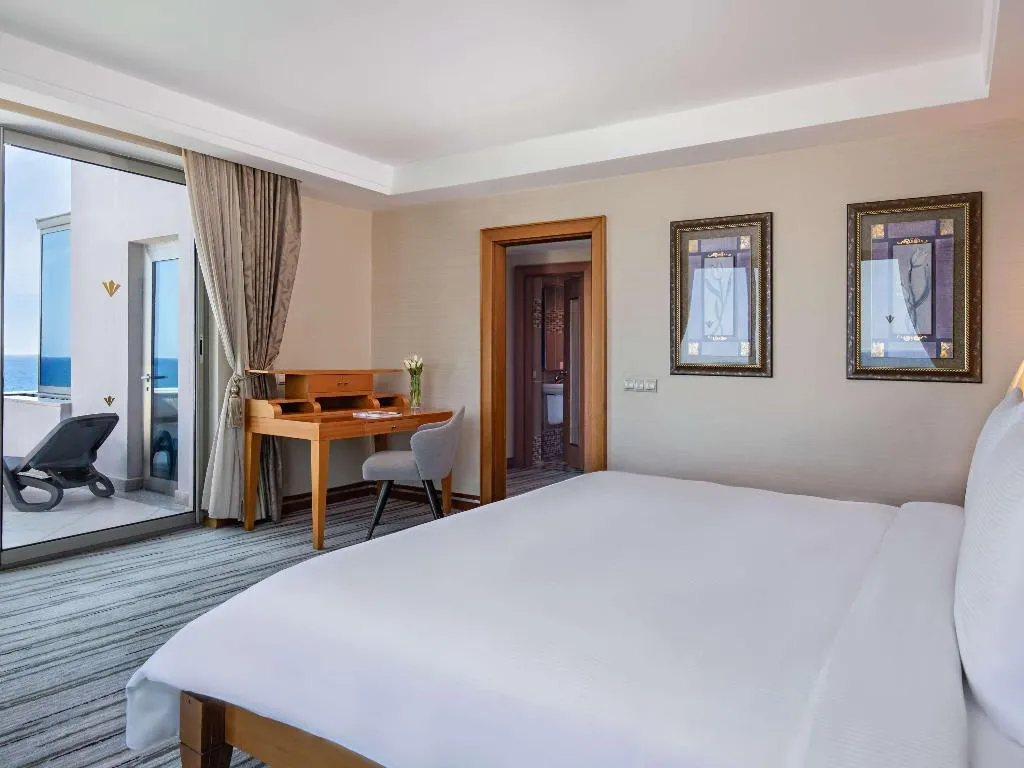 Room, Rixos Sungate Land of Legend Theme Park FreeAcces, Antalya