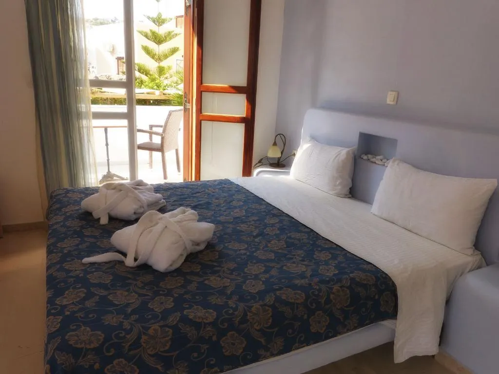 SUITE STANDARD Room, Aparthotel Black Sand, Santorini