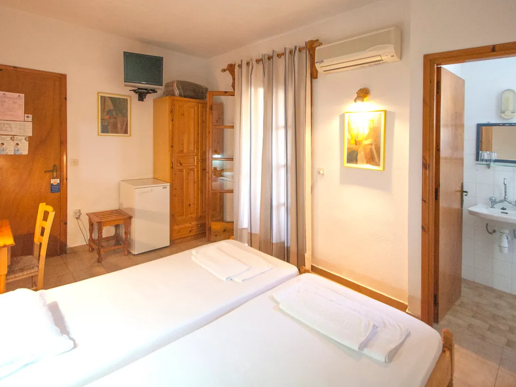 Double or Twin STANDARD Room, Pension Eliza, Skiathos