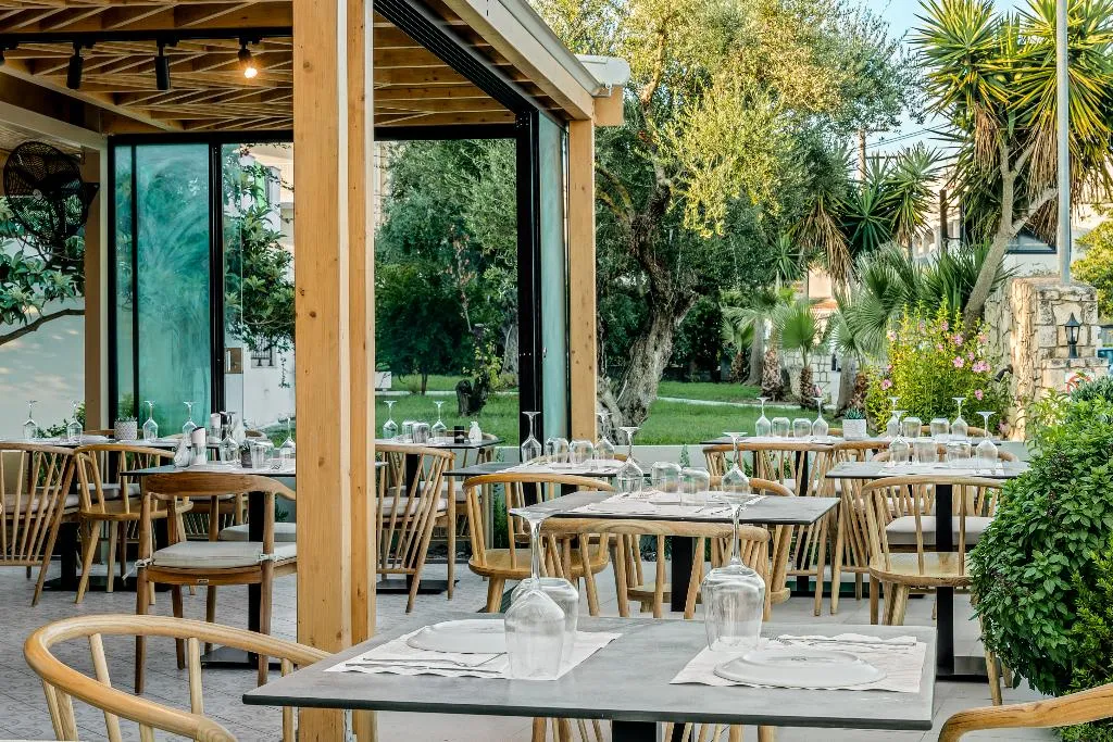 Restaurant, Dannas Boutique Apartments, Zante
