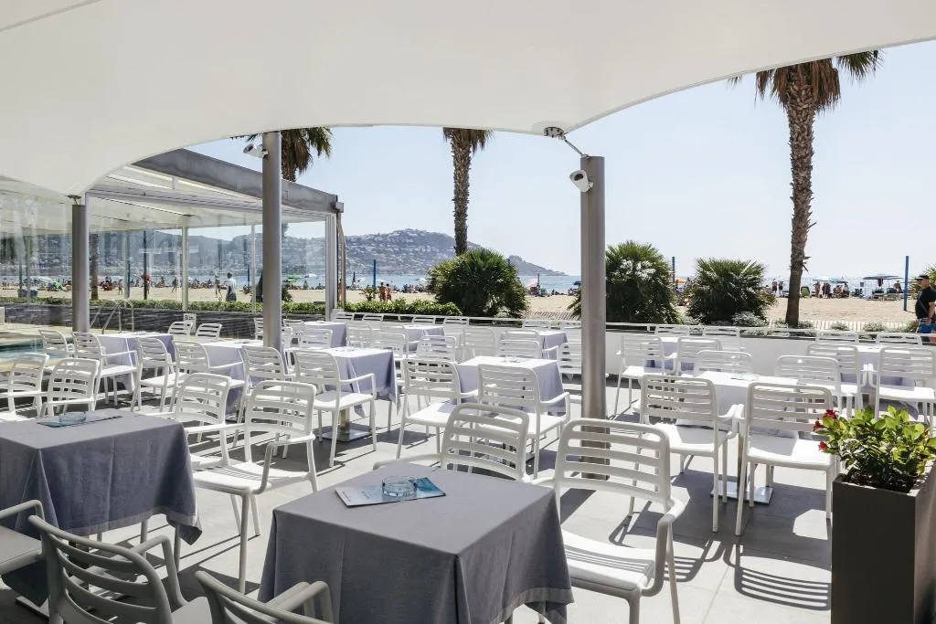 Bar, Montecarlo, Costa Brava