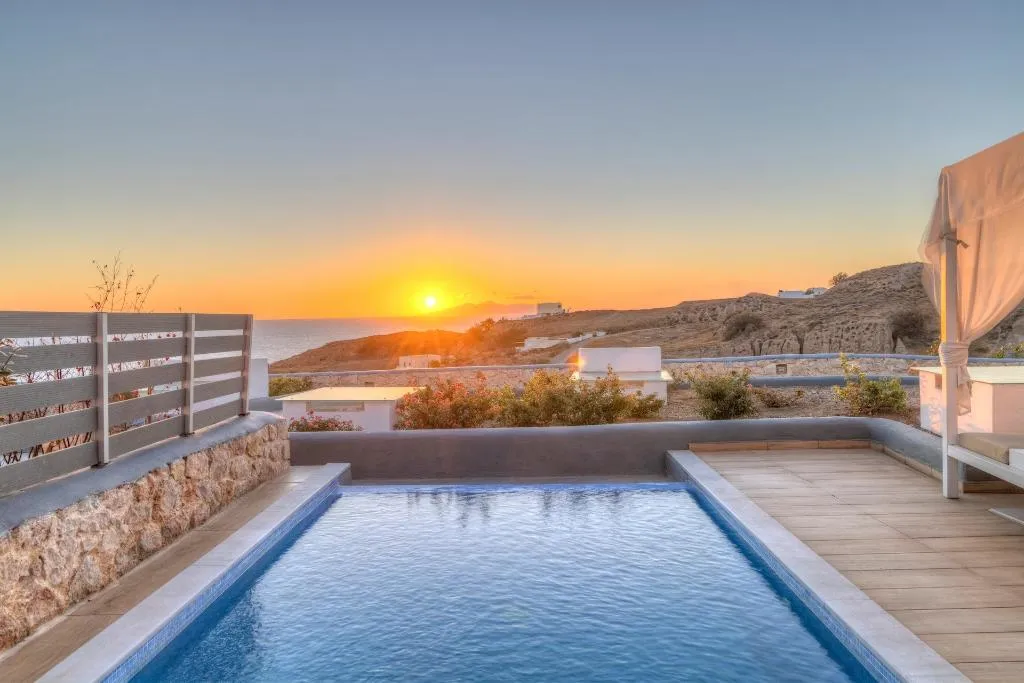 VILLA WITH PRIVATE POOL Room, Desiterra Resort, Santorini
