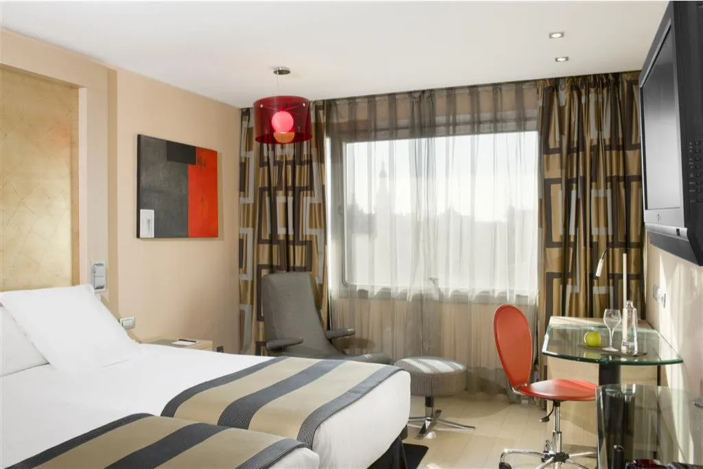 TWIN WITH VIEWS Room, Melia Sevilla, Seville