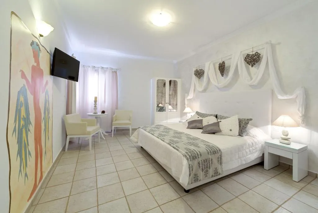 Room, Dream Island Hotel, Santorini