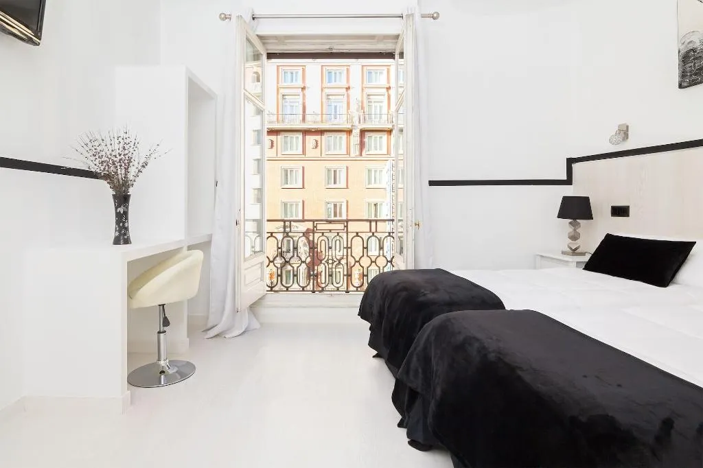 Room, Hostal Gran Via 63 Rooms, Madrid