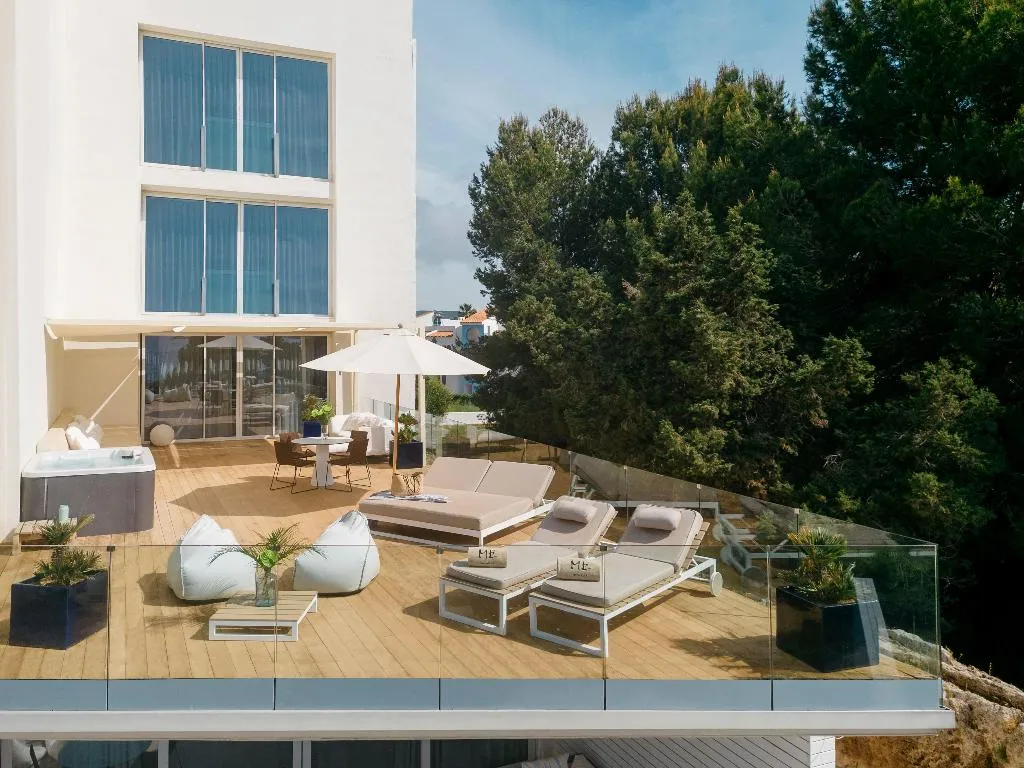 JUNIOR SUITE WITH JACUZZI WITH VIEWS Room, ME Ibiza, Ibiza