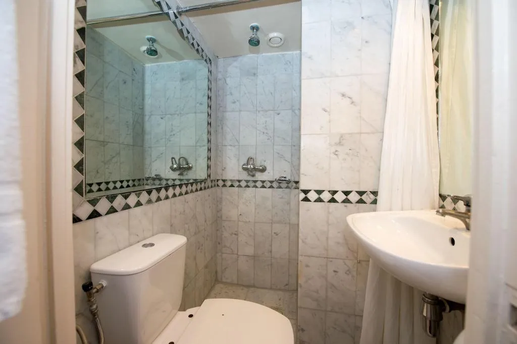 QUADRUPLE STANDARD Room, Rembrandtplein Hotel, Amsterdam