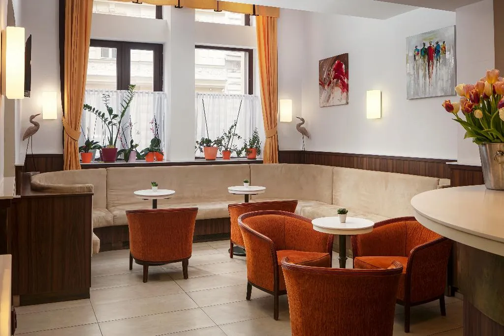 Lobby, Hotel Ambiance, Prague