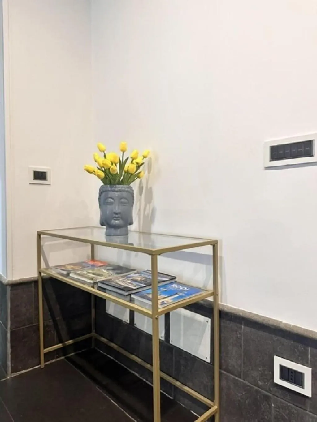 Lobby, Yacht Club Angioino, Naples