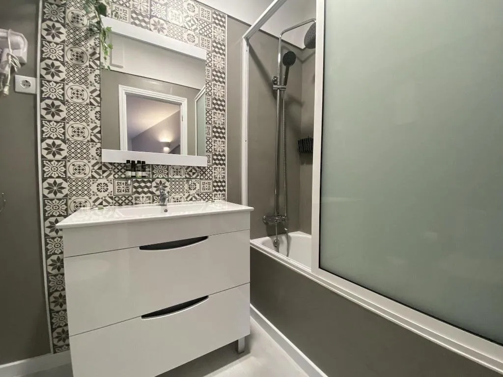 Room, Residencial Triunfo, Porto