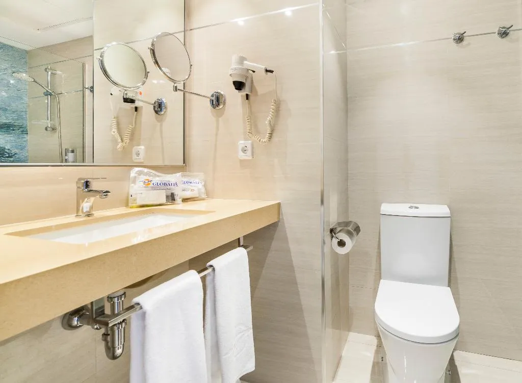 Room, Globales Club Almirante Farragut, Menorca