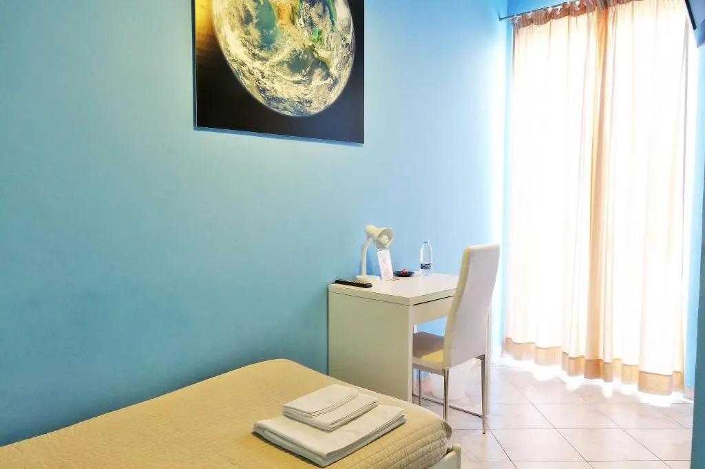 Room, B&B Kosmos, Catania
