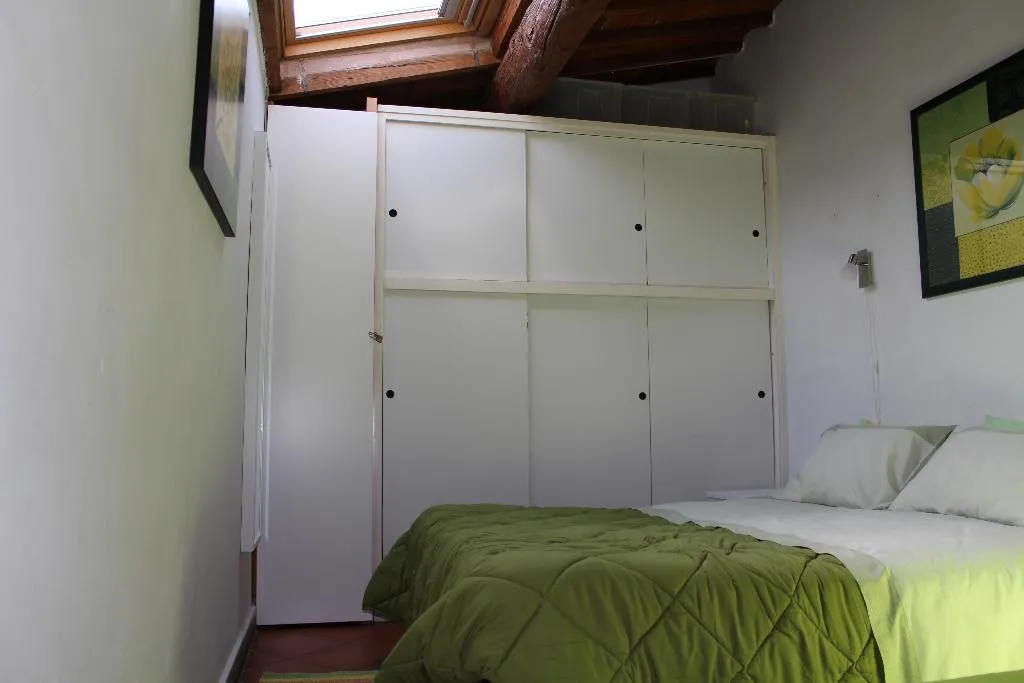 Room, Max Apartments, Florence