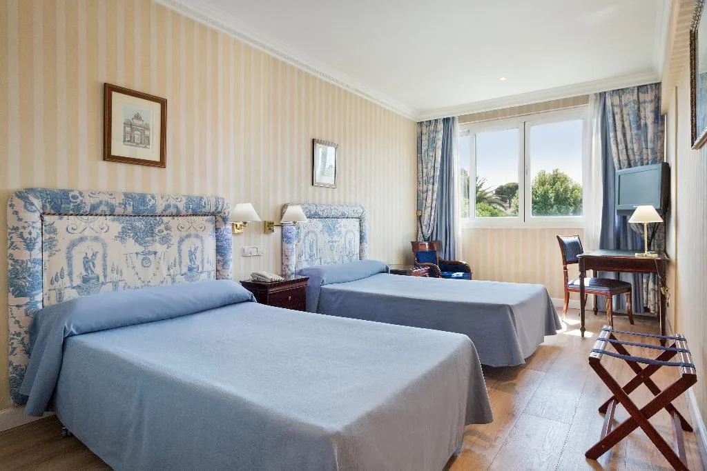 DOUBLE SINGLE USE STANDARD Room, Best Osuna Madrid Feria, Madrid