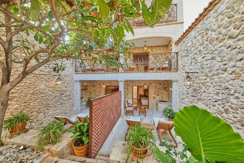 Terrace, Cas Comte Petit Hotel & Spa, Majorca