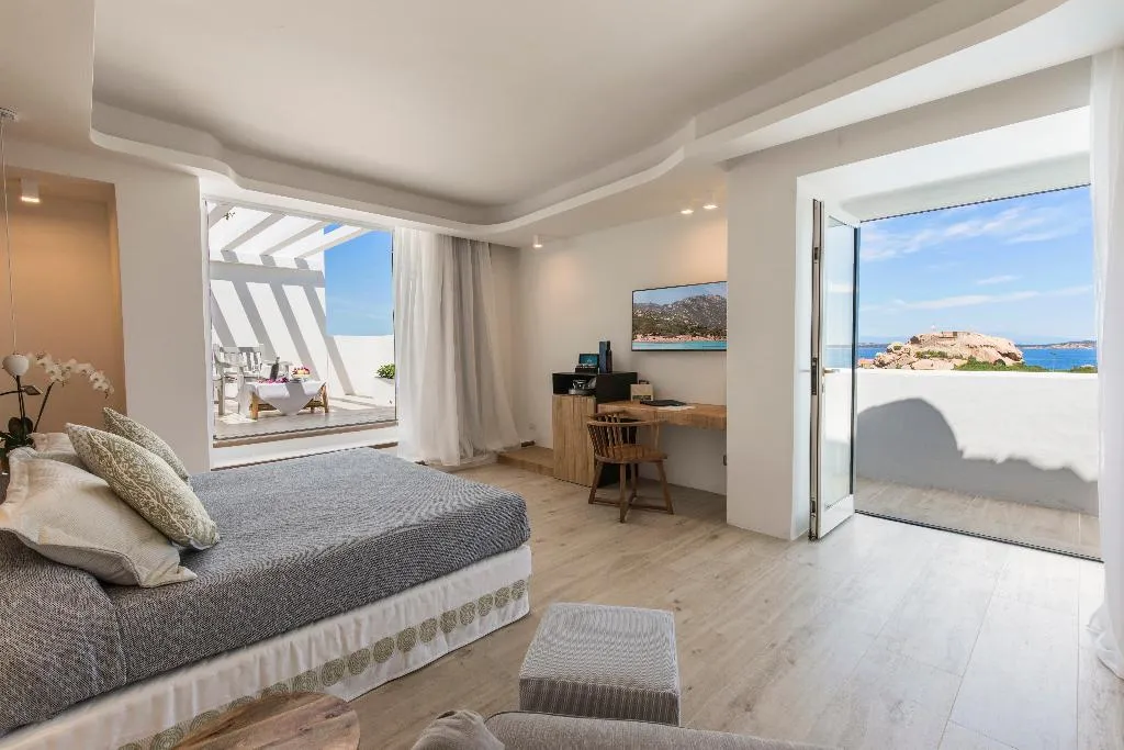 JUNIOR SUITE SUPERIOR Room, Grand Relais dei Nuraghi, Olbia