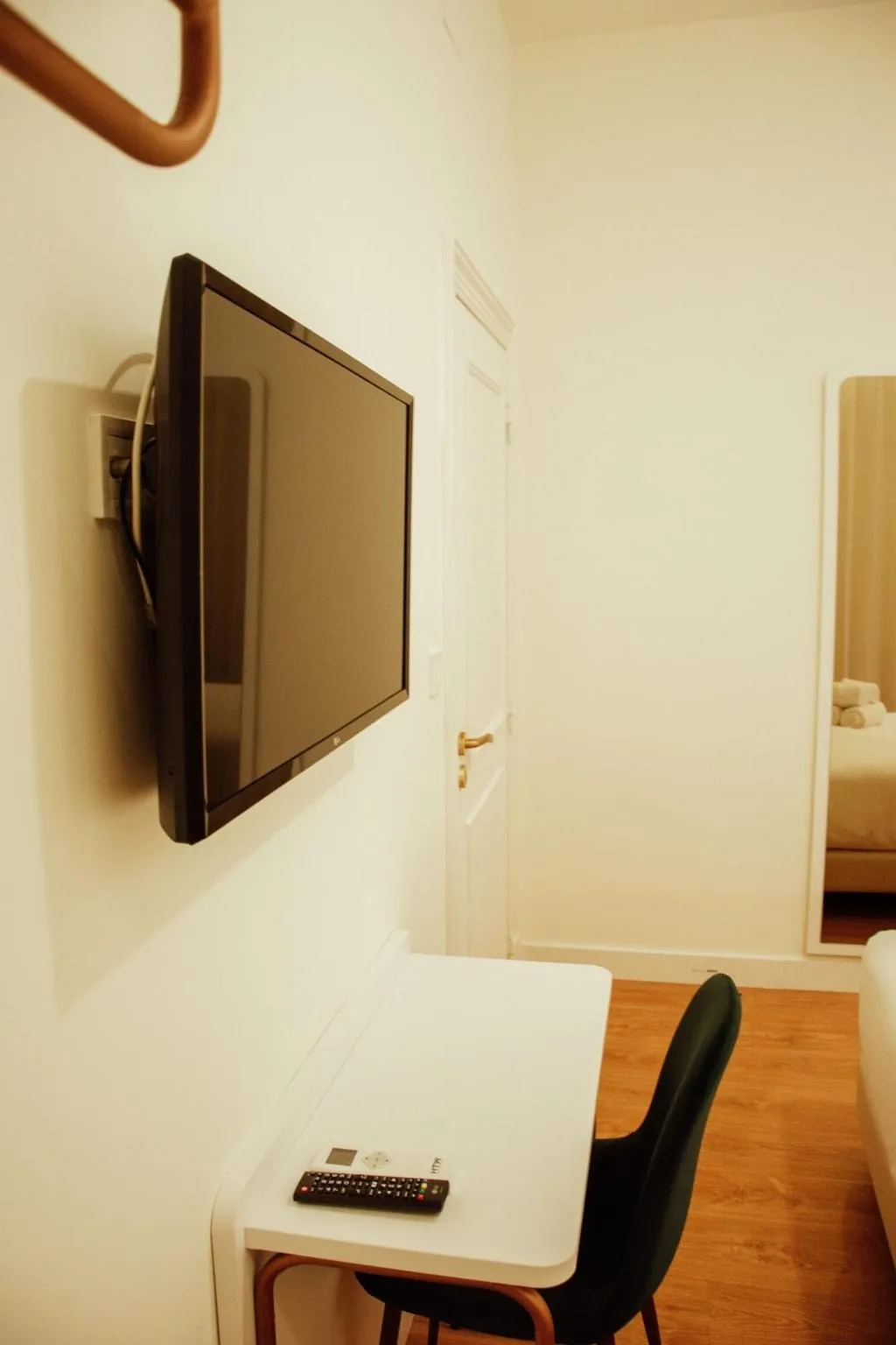 Room, Le Premier Lisbon Suites, Lisbon