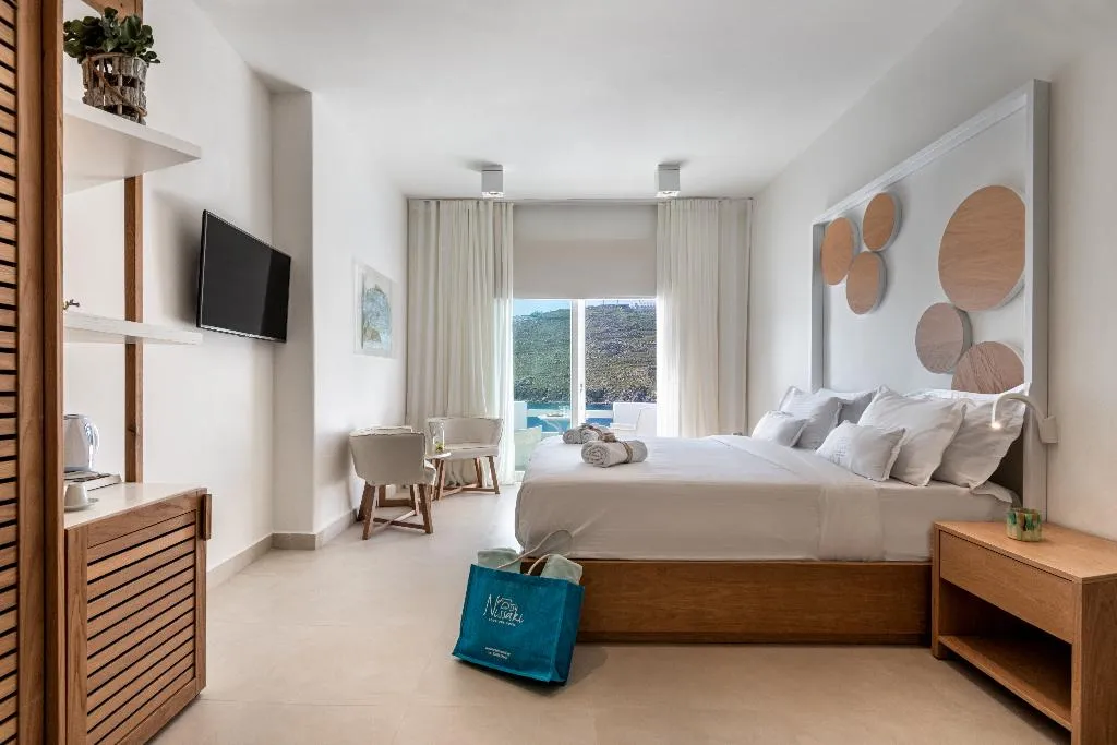 Double or Twin WITH JACUZZI Room, Nissaki Boutique Hotel, Mykonos