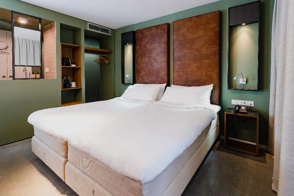 DOUBLE STANDARD Room, Hotel De Hallen, Amsterdam