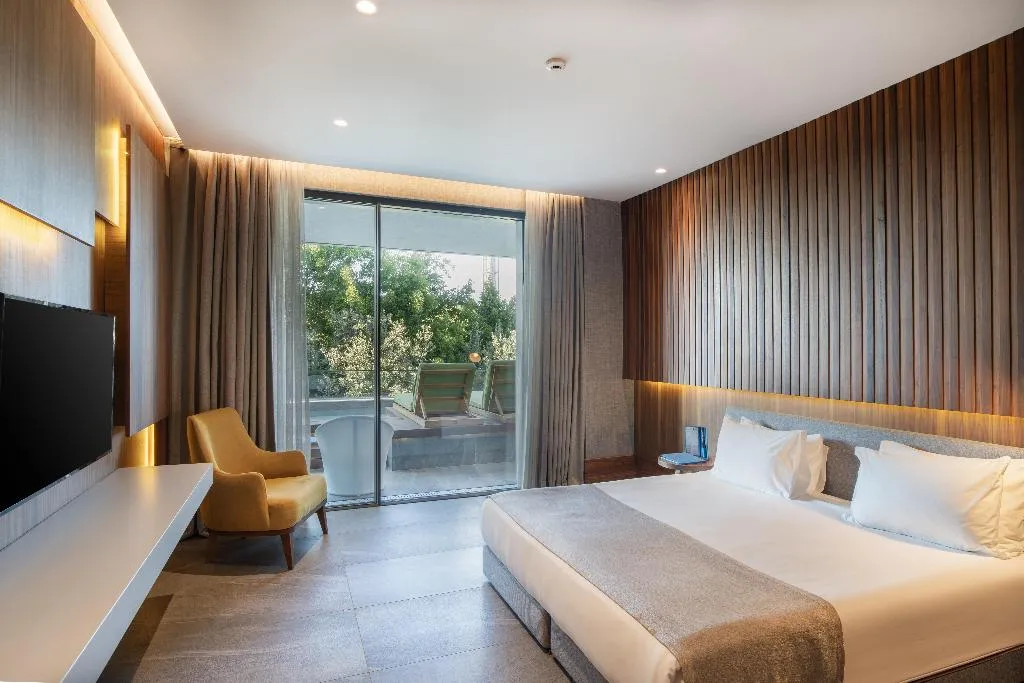 DOUBLE DELUXE POOL VIEW Room, Arts Hotel Bodrum Yalikavak, Bodrum
