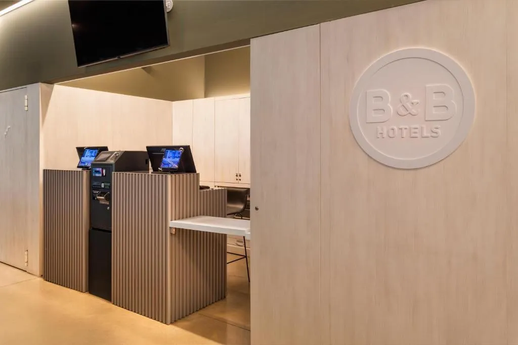 Lobby, B&B Hotel Santo Tirso, Porto