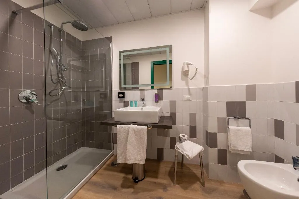 JUNIOR SUITE WITH JACUZZI Room, Smart Hotel - Naples Harbour, Naples