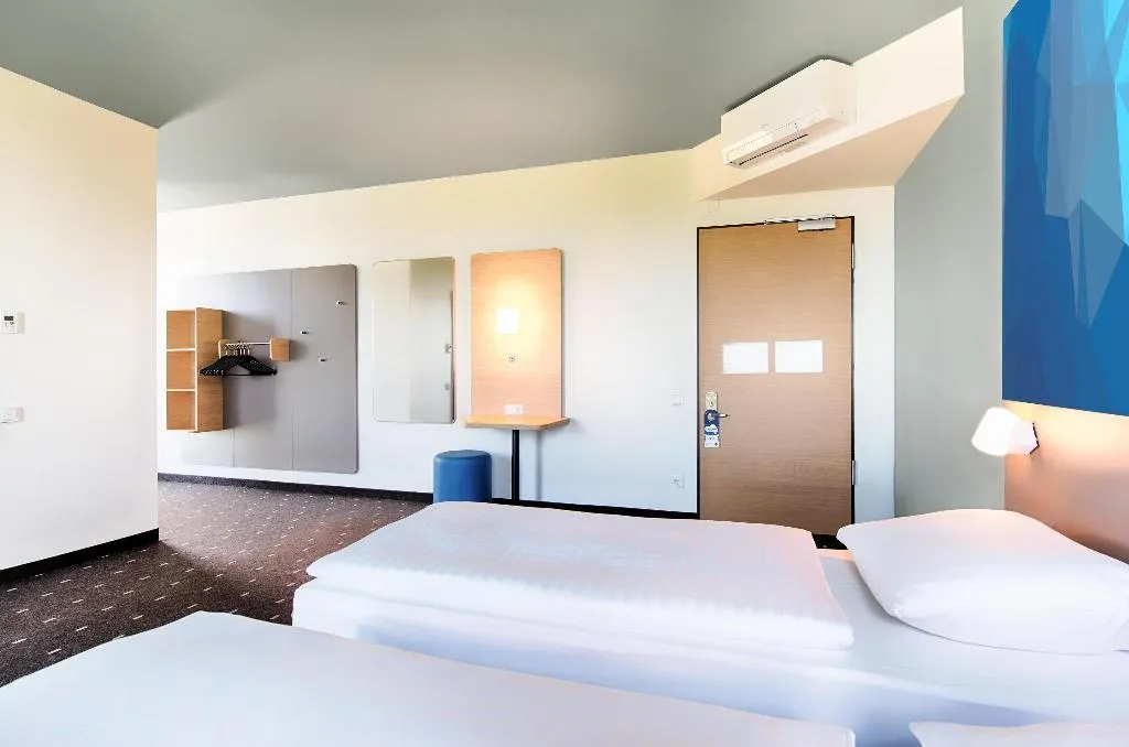 Room, B&B HOTEL Berlin City West, Berlin