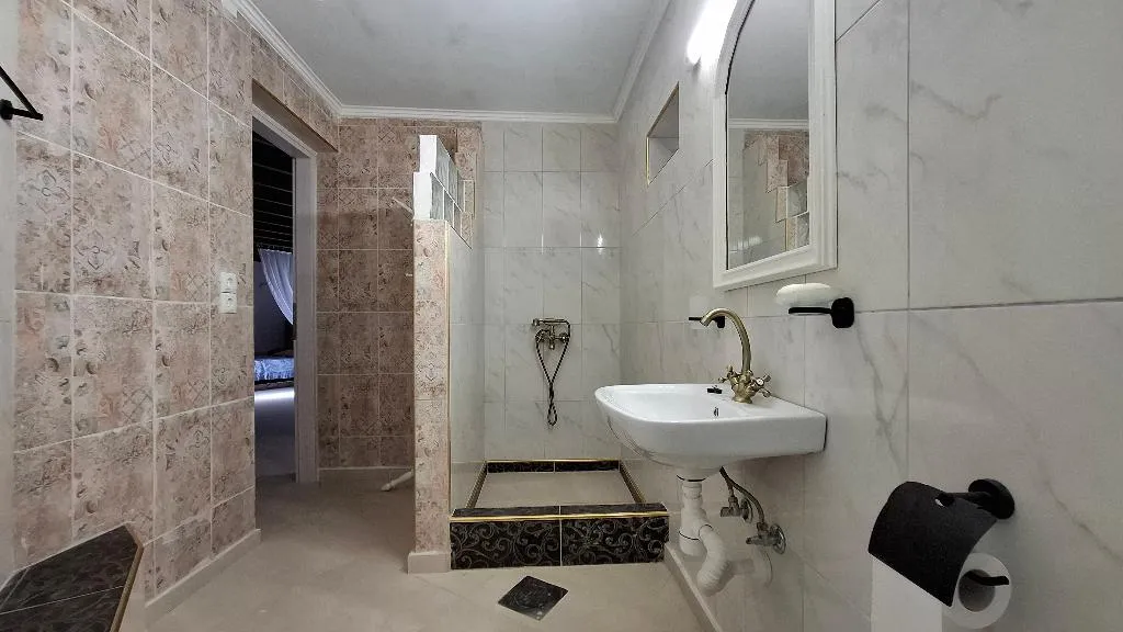 APARTMENT THREE BEDROOMS ONE BATHROOM Room, Castellino Studios, Rhodes