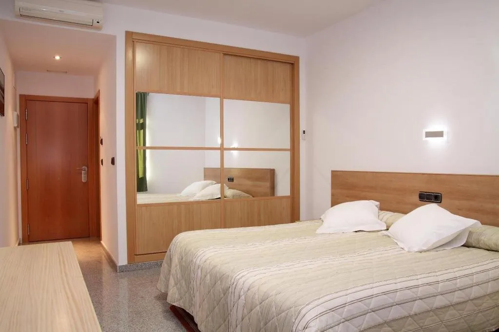 Room, Hotel Albanta, Seville