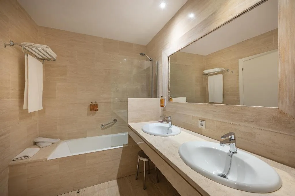 FAMILY ROOM STANDARD Room, Huerto del Cura, Costa Blanca