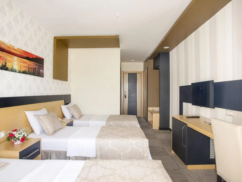 TRIPLE STANDARD Room, Berksoy Hotel, Izmir