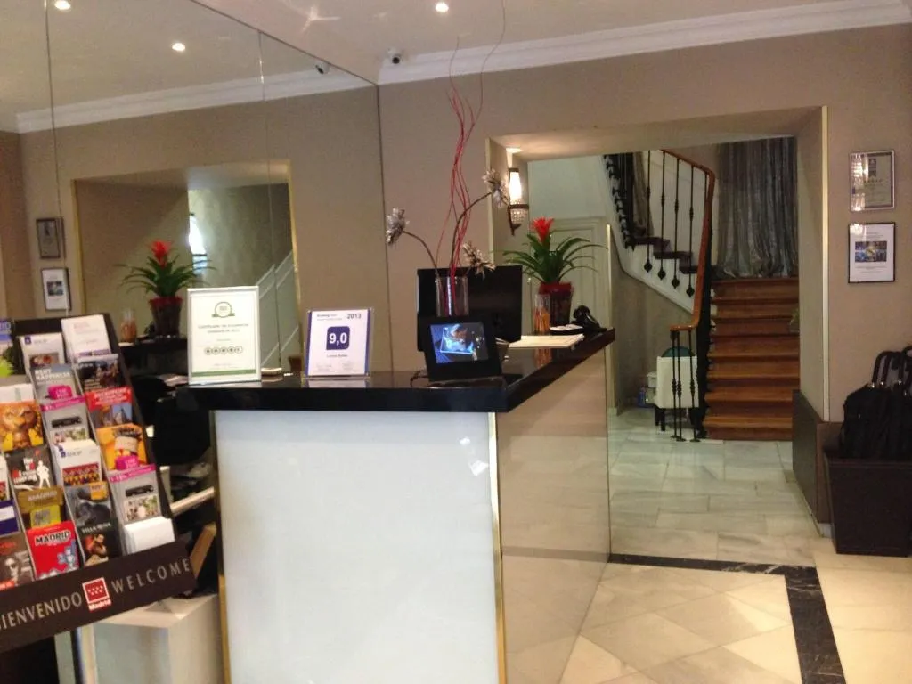 Lobby, Luxury Suites Madrid, Madrid