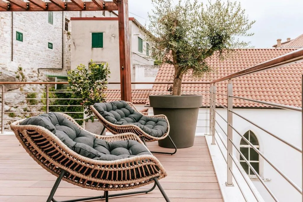 Room, Armerun Heritage Hotel & Residences, Split